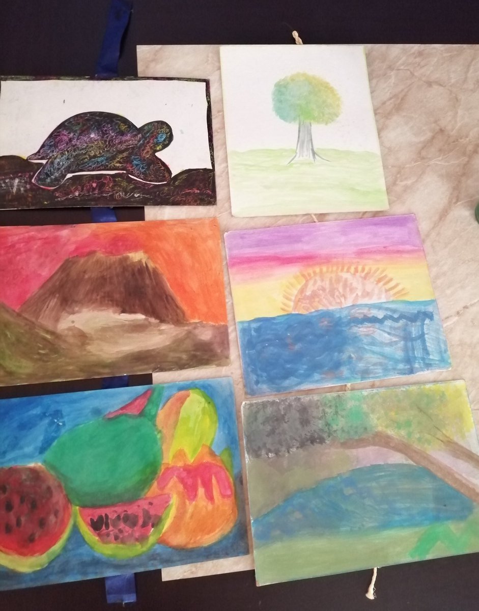 malumaa_9's tweet photo. 🖌️ Art inspires and is passionate ... artistic expression based on imagination
and creativity #InternationalArtDay 💕
Happy #ArtWorldDay to those who create it and to those who enjoy it
🖌️ Mario Antonio (my little son) 🎨
🇲🇽🌎🇱🇷
#arte 
#Cultura 
#15Abr 
#Artist 
#artontwitter https://t.co/D6xKlCZTbG