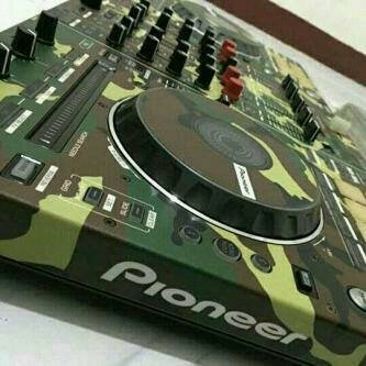 HeavyJay16's tweet photo. Oookaayyyy Guys🙋Let's Do This Tomorrow(16-04-2020) by 10:00Pm🕙(Nigerian-Time 🇳🇬), C.A.T (22:00:00Hrs).
it's a #Sound_CLASH & #The_Battle_Of_HITS Between TWO Elephants🐘🐘who are Global TURNTABLIST ( @deejayneptune & @DJXCLUSIVE )
Are you READY..?
The Twitter POLL Starts NOW🔥🔥 https://t.co/z5xV8p7Xnj