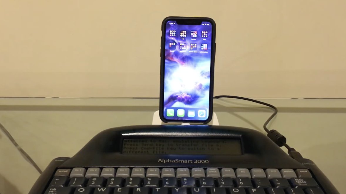 iPhone_News's tweet image. .@BasicInteger tries using the AlphaSmart 3000 with an iPhone! #WillItWork

youtu.be/d_fn_wKNFNo | YouTube