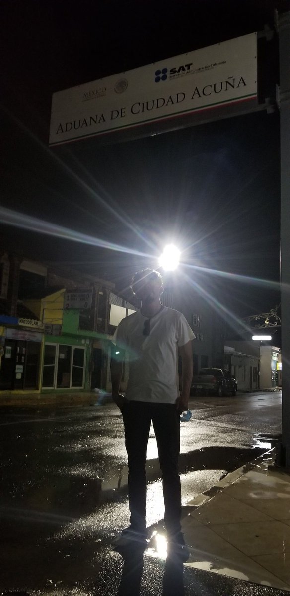 Chuntaro_0's tweet photo. Desde Ecatepec !! Pasando por todos lados !!! 

#ElJale 
#CdAcuñaZonaDeFrontera 
#Coahuila https://t.co/smtCWA0Ph2