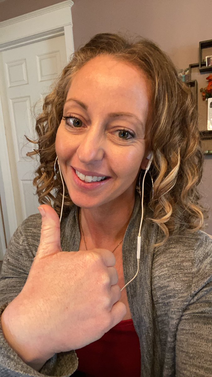 SpeechiePeep's tweet image. Teletherapy sessions are in full swing for @CBGrovelandEl speech &amp;amp; language students! We are experimenting with screen sharing, mouse control, and BOOM cards. Loving the face time with my students ❤️ #CBDLP #cbspeechies