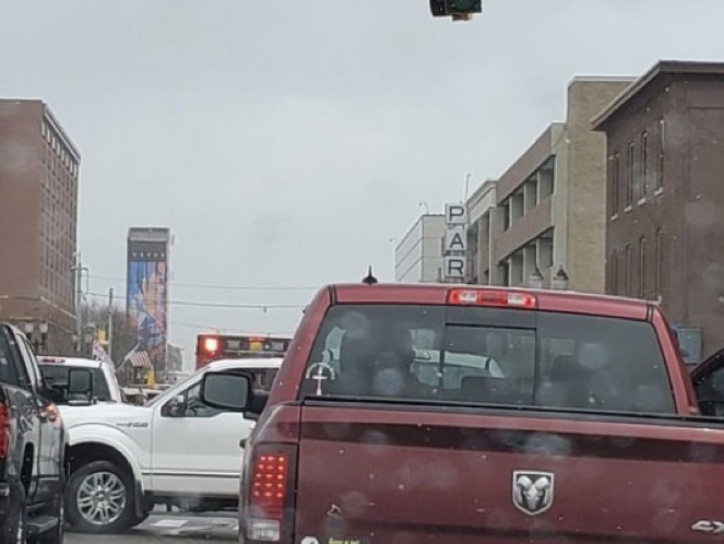 An ambulance in Lansing,  #MI is unable to get thru because of a protest in response to Gov. Whitmer's executive orders.This irresponsible fiasco was staged by “Operation Gridlock,” &  #MI GOP. Now blocking hospital entrance! #StayHome    #MI GOP