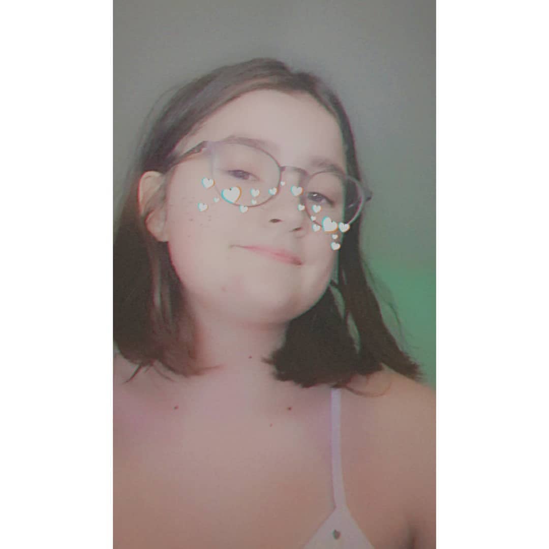 louist91fr's tweet photo. #TeamASide Here's your challenge!
Post your favorite selfie with #TeamASideSelfie, #WallsOlympics and #TeamASide + your favorite walls' song!
Mine: https://t.co/ihZbXAHLdn