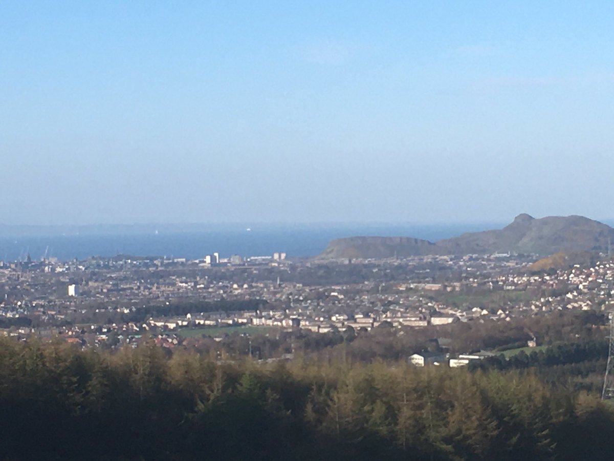 EdLam101's tweet photo. Love living near the hills #todaysexercise https://t.co/duzVRXj5Hu