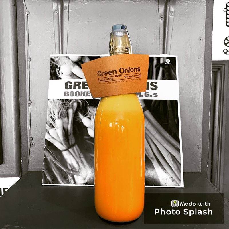 Fresh Juices and the Immune Boosting Turmeric Elixir. Available for Wirral delivery. Order before 11pm for next day delivery ♥️🥬🍎🍐🌱