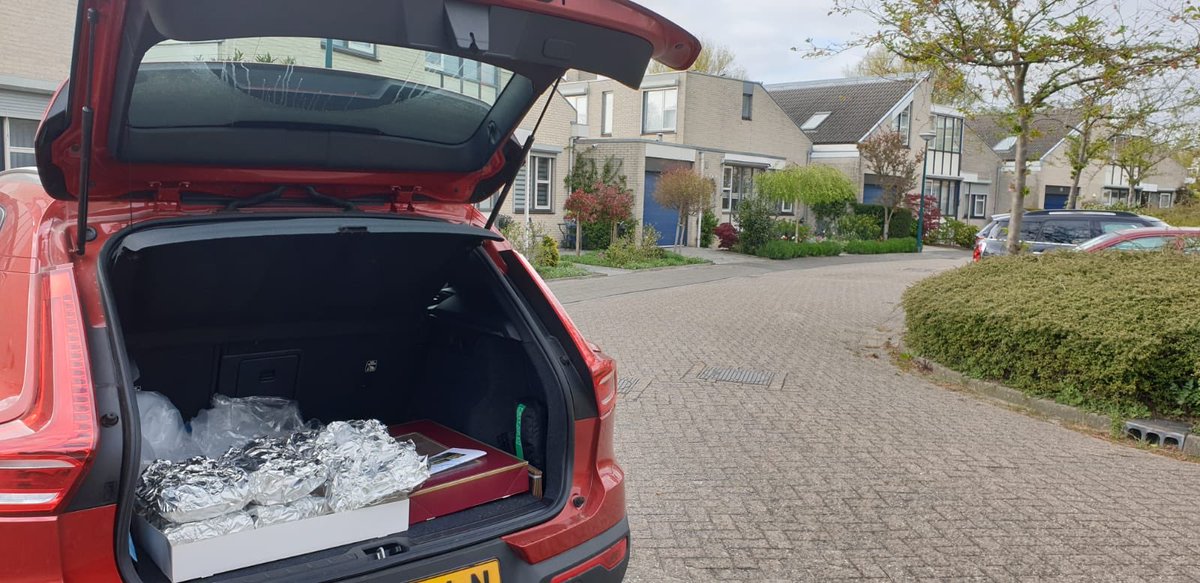 Ruim veertig paasmaaltijden zijn onlangs door onze leden bezorgd bij mensen die Corona huisarrest hebben.