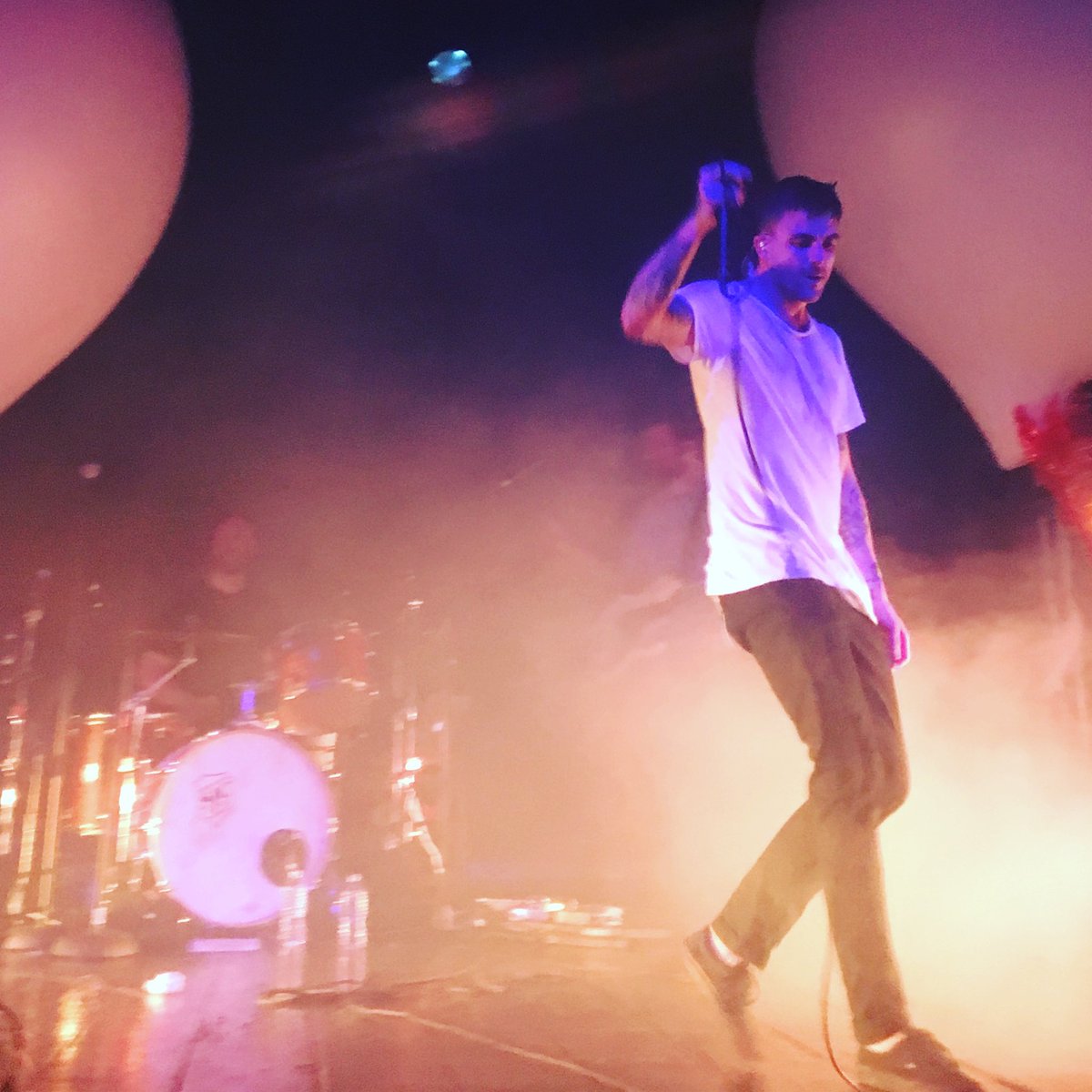 xGetwellx's tweet photo. Happy birthday @AnthonyGreen looking forward to future dancing and photography 🖤🖤🖤 https://t.co/8UEezHmLFf