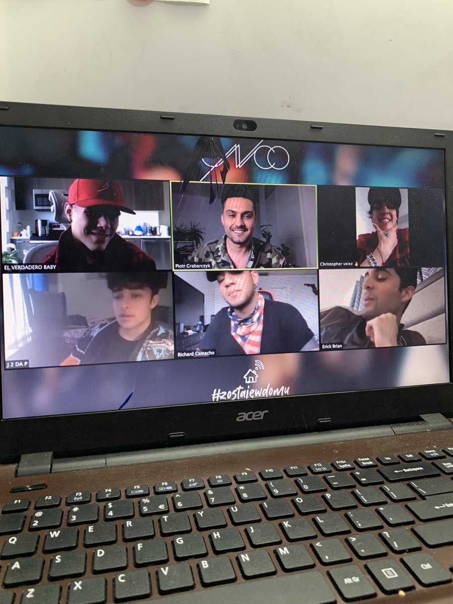 joelxmylove's tweet photo. thank u @CNCOmusic for speaking so nice about Poland. you make me smile. i love u. 

#HoneyBooPromo #HoneyBoo @CNCOdaiIy https://t.co/sh6aaXVWkh