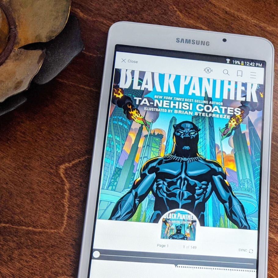 Sorareadingapp's tweet photo. We’re offering 30 free and simultaneous use juvenile and young adult ebooks and select audiobooks for students 🥳 

The available titles include Black Panther, Spongebob, Akata Witch, Ms. Marvel and so much more. They will be available for students for sim use April 15 - July 31! https://t.co/46BiSt13IK
