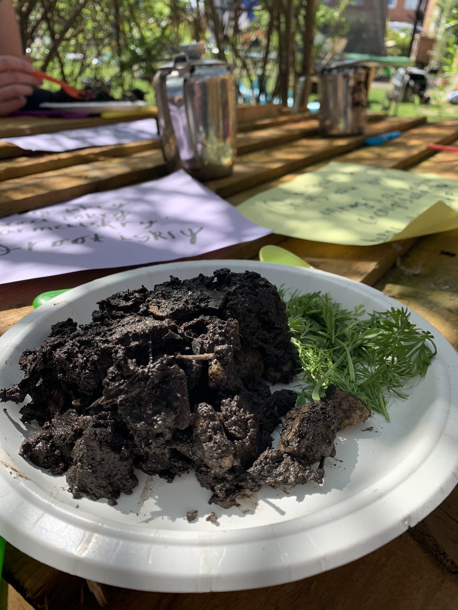 85MSH's tweet photo. We enjoyed freshly made mud kitchen delicacies this evening in the Wigloo Restaurant with our Super Star Chef Sam! 👨‍🍳 #MudKitchen #MudPie #MuddyFun #MuddyGoodFun #Chef #Wigloo #Willow #CreativeFun #HomeMade #GardenLife #VillageLife 🥧 🍲 @HowJenJen https://t.co/jtOkq1Ojek