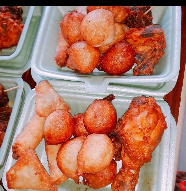 PcamidosChops's tweet photo. Now taking Small Chops orders against tomorrow.  Dm or WhatsApp 09037012951 #AkwaIbomTwitter  
Please RT https://t.co/9yFNrniFy7