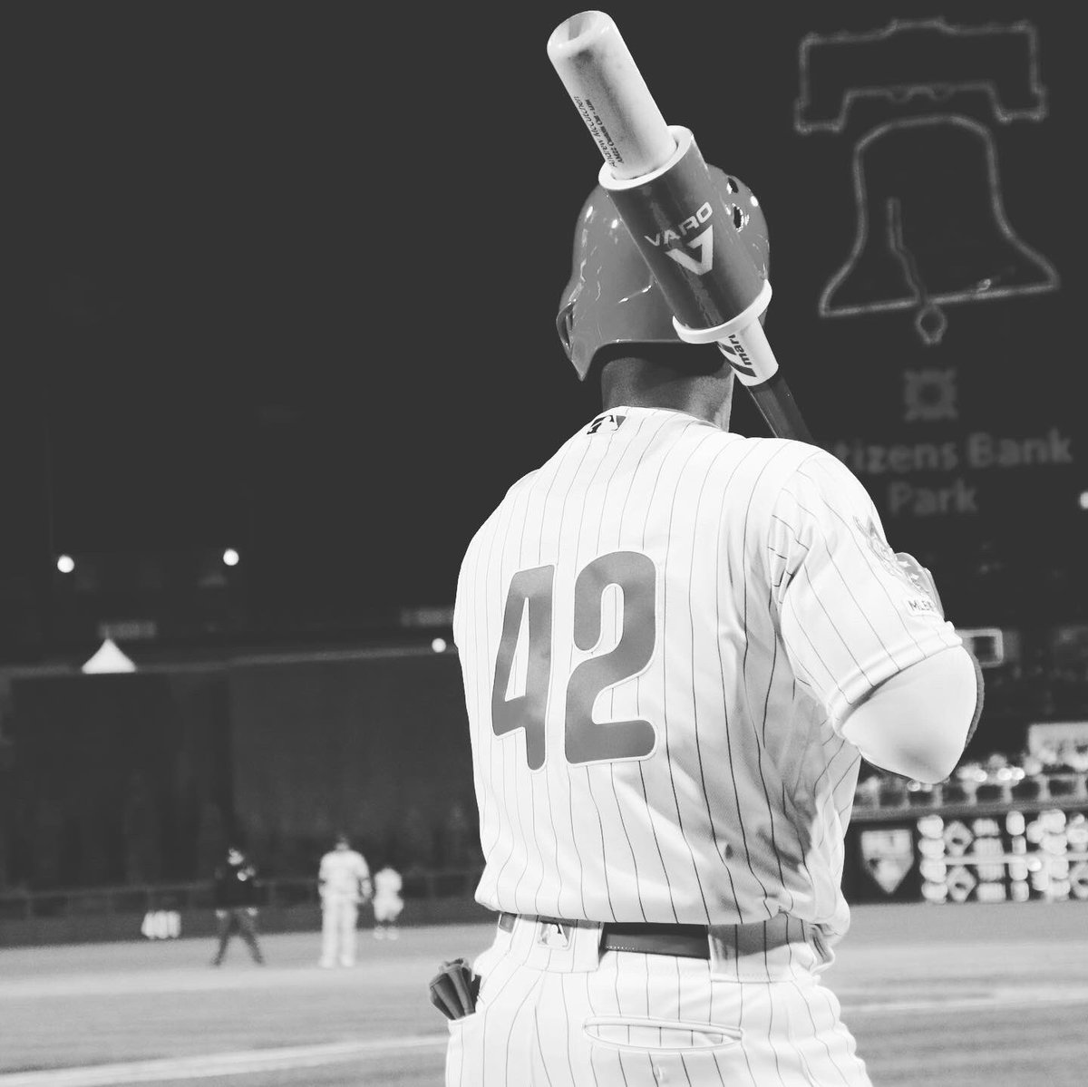 TheCUTCH22's tweet photo. Though we don’t get to all wear 42 today on the field, we still get to celebrate his legacy. Thank you Jackie for paving the way. #42Forever #Jackie42 @mlb @JRFoundation @Phillies https://t.co/tO8Tie9ATC