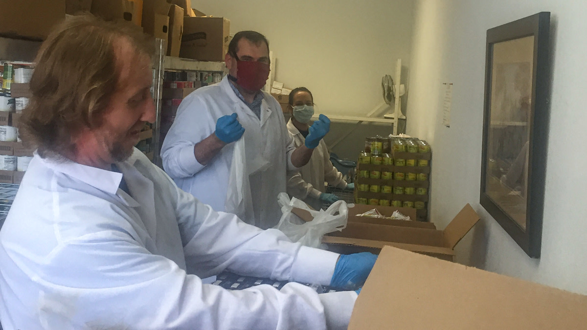 SchwansCompany's tweet image. We are honored to announce Schwan's Corporate Giving Foundation has donated $25,000 to the Adair County Resource Center in Stilwell, OK. The funds will help those in the community experiencing food insecurity during this time of crisis for communities.
#helpingoneanother