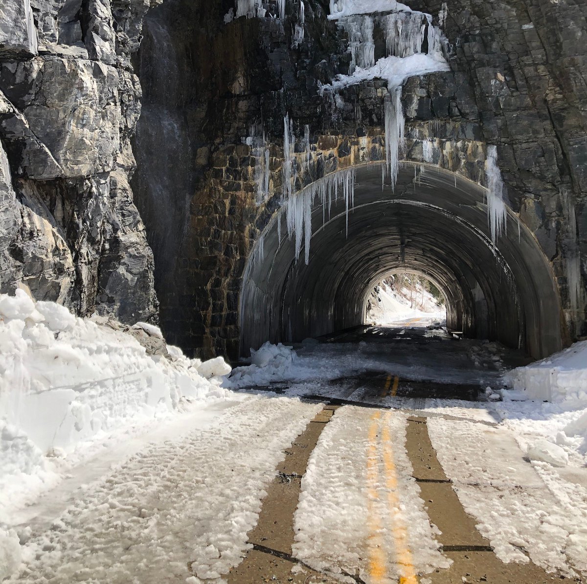 We are starting to get some spectacular photos of the plowing on the Going-to-the-Sun Road. As we get them we will post them to the park Flickr account: flickr.com/photos/glacier…
