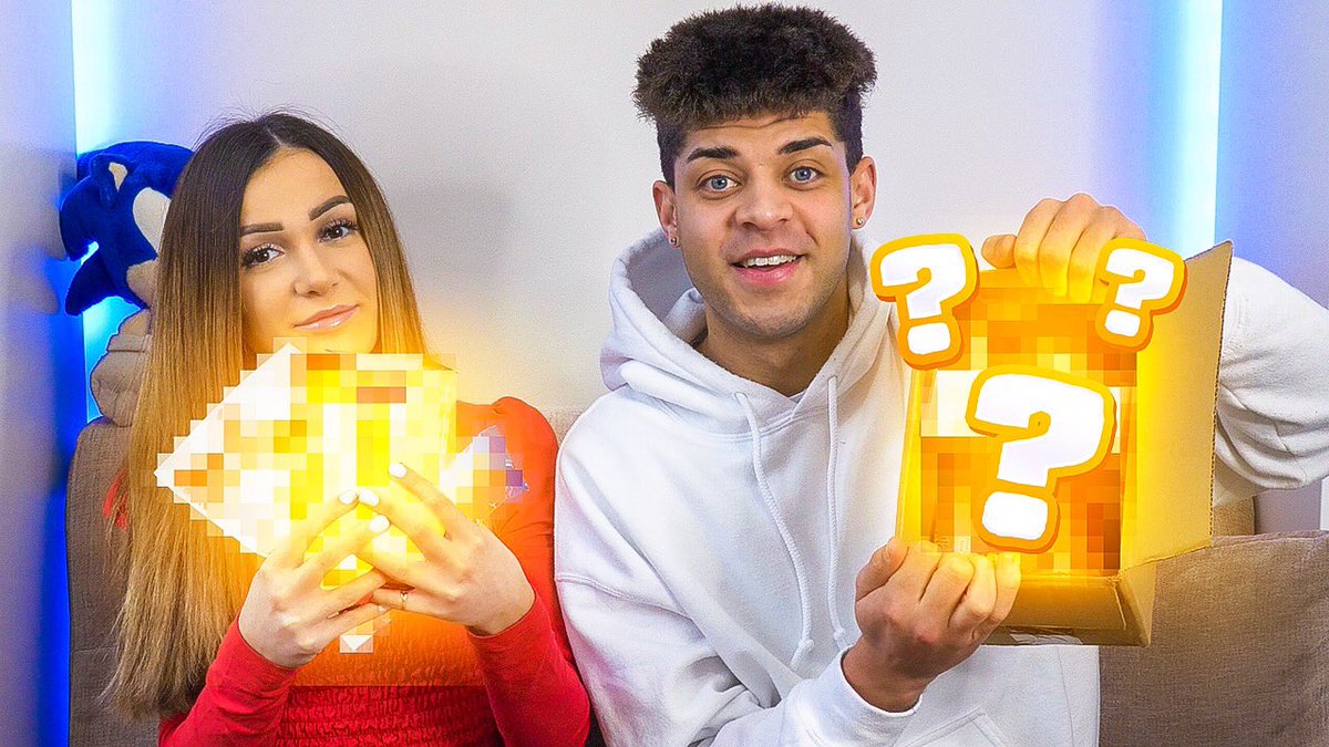 New video is live

UNRELEASED RARE SWEETS YOU HAVE TO TRY!! W/GIRLFRIEND youtu.be/aHmYaV4_J_o

Like and subscribe :)