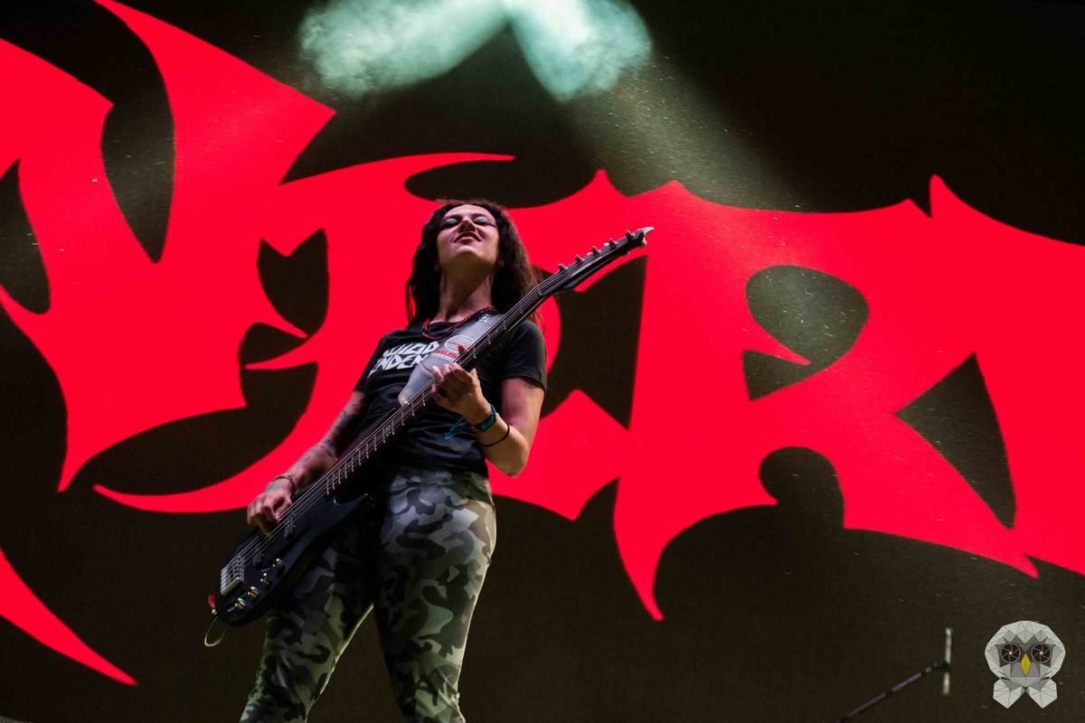 BlancaLechuza's tweet photo. El trío más poderoso de thrash metal de Brasil, @nervosathrash hizo arder el #HellStage de la décima edición #HellAndHeavenMetalFest2020.
Mira la galería aquí:
⬇️🔥📸🔥⬇️
https://t.co/0Hv4LEsUJq
#Nervosa #Brasil #ThrashMetal #Cobertura #Fotografía
#NosVemosEnElPit 📸🔥 https://t.co/AoXigOs8df