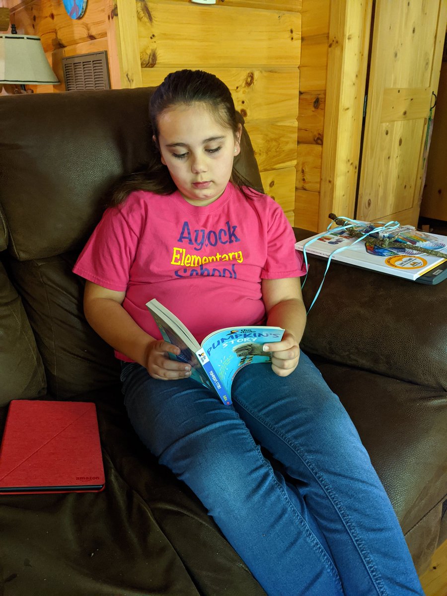 taranorwood31's tweet image. &quot;Pumpkin&apos;s Story&quot; A book she got from our school book fair...@caseywjackson @sfletch @Kathryn71268784 @AYCOCKSCHOOL #sharevcs