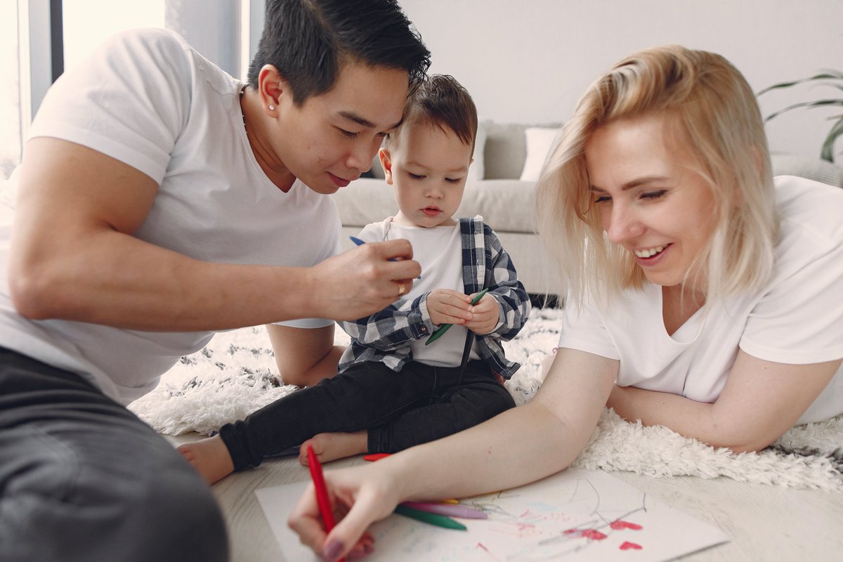 "The most important part of counting, shape-sorting, and puzzle-solving is not the toy, or the amount of time your kid spends on it. It’s you." New blog from IES-PIRT fellows &amp; <a href="/NYUAppliedPsych/">NYU Steinhardt Applied Psychology</a> doc students Dan Suh &amp; Jacob Schatz on teaching math @ home: steinhardt.nyu.edu/ihdsc/on-the-g…