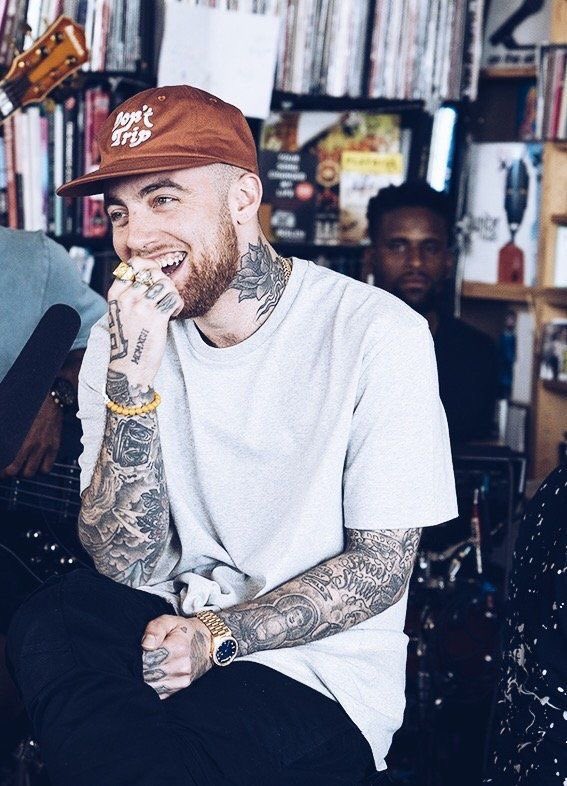 LongLiveMacMil1's tweet photo. how I met Mac vs. how y’all met him https://t.co/AihGAcXXTY