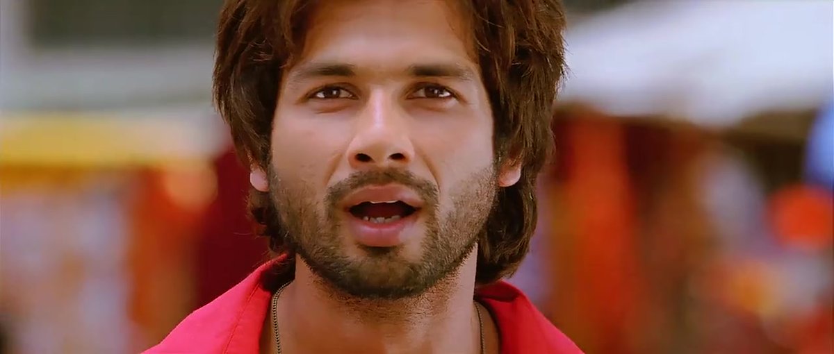  #RRajkumar 1 of my favs.Totally loved Shahid's mawali avatar.His attitude, his action, his dance, his rowdy vibe,he didn't make u feel; he's playing such character for the 1st time. We shanatic girls can relate to d way he reacts whenever he sees chanda, its us when we see him