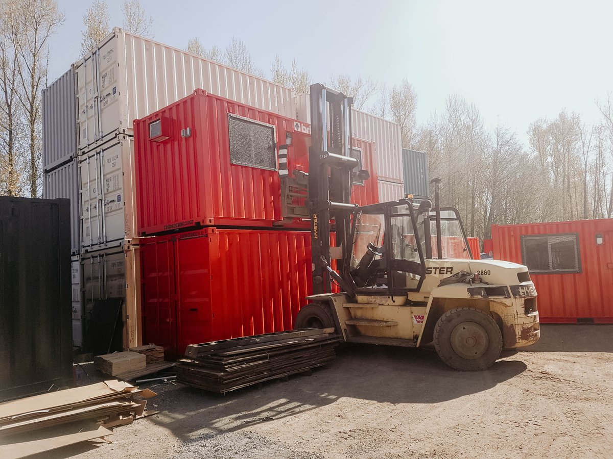ModproContainer's tweet image. Trying to find space for all the offices we are building for Britco, they are keeping our team busy!
#modpro #shippingcontainer #containers #seacan #modularbuilding #containermodifications #containeroffice