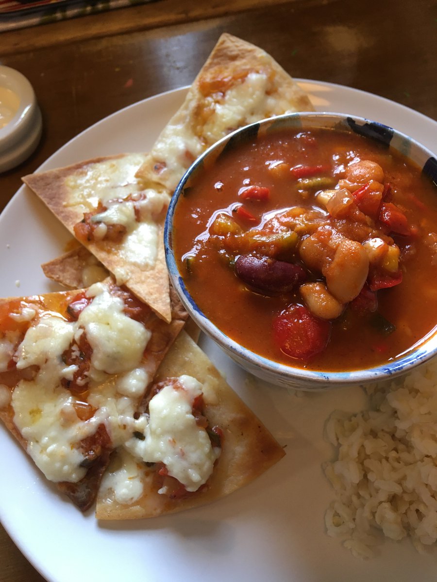 Hugely flavoursome vegetarian chilli with diverse ingredients like star anise, a double espresso &amp; Spice Heroes Smokey Lil’ Ghost served with nachos made from flour tortillas cut &amp; baked at home with homemade salsa spiced with Spice Heroes Green Machine!!! #DinnerTime #Vegetarian
