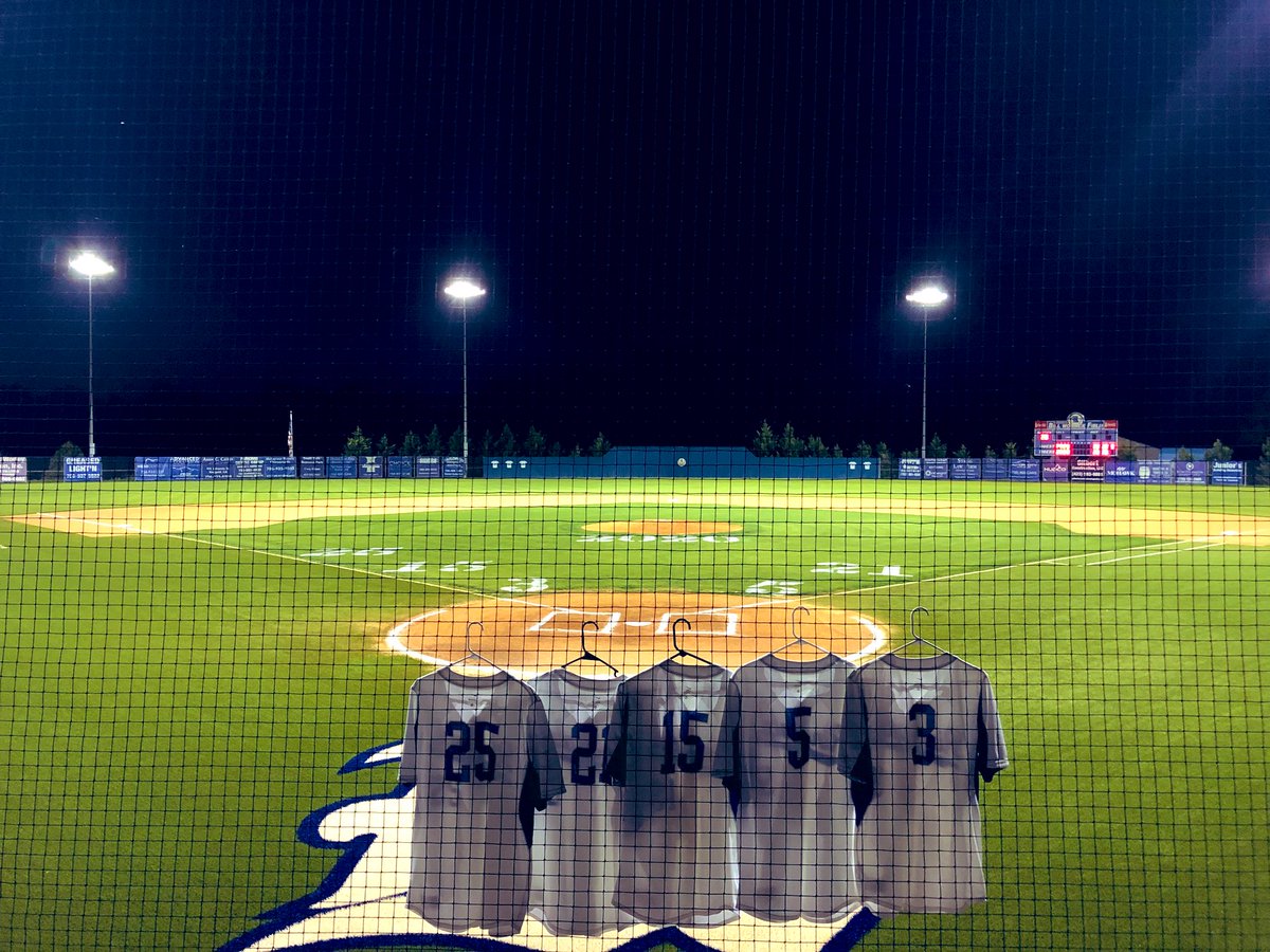 RHS_baseball14's tweet photo. Tonight, what should have been Senior night, we honor our seniors by lighting up Bill Womack Field at 8:20 (20:20 Military Time) and letting it shine for 20 minuets and 20 seconds. 

3
5
15
21
25 

You are loved and greatly appreciated! Thank you class of 2020. https://t.co/nqn2t1wI80