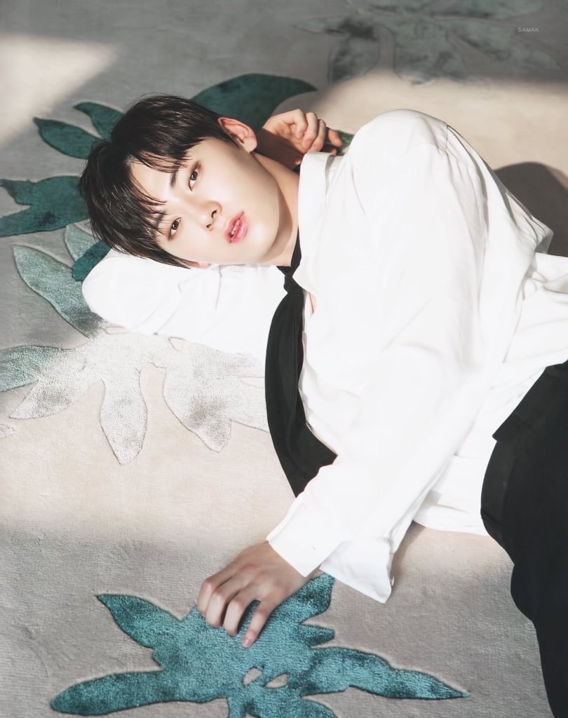 hmhiscat's tweet photo. 뢰알..사람미치게만듦 https://t.co/pyoGxI9Eov
