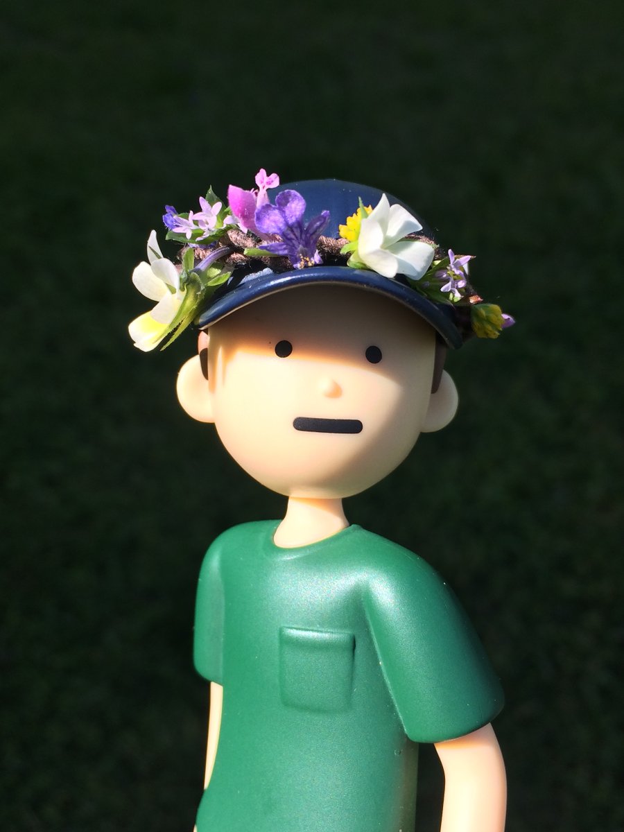 Tiny Joon made a flower crown!  #TinyJooning  @BTS_twt