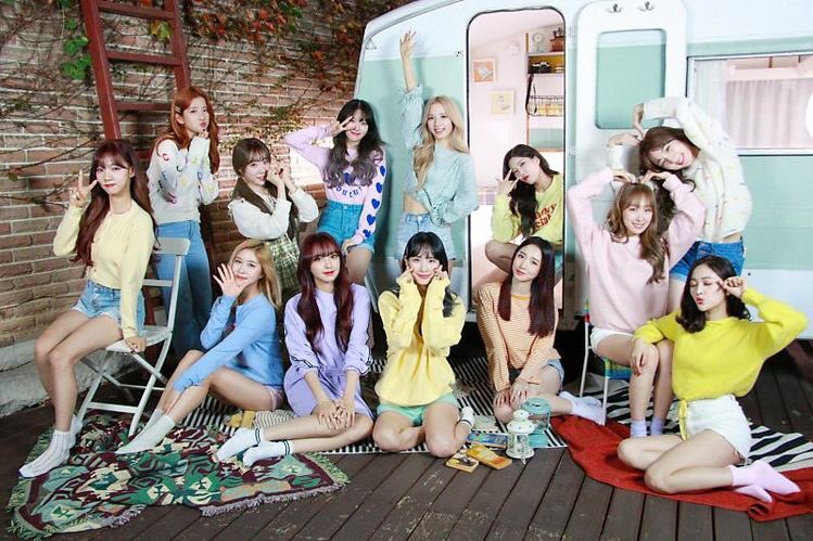 wjsn members responding to the "I want a baby" text, a thread