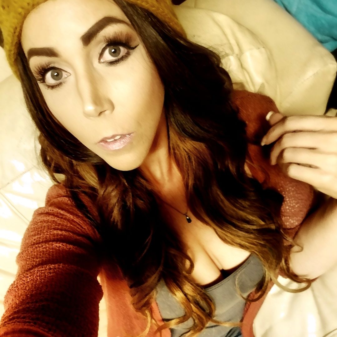 DiamondsNFursTM's tweet photo. Chaos Reigns 👑
#beauty #longhairdontcare #quarantine #makinghistory  #SlayInside https://t.co/oXhV1FOPdP https://t.co/F84uefXSbX