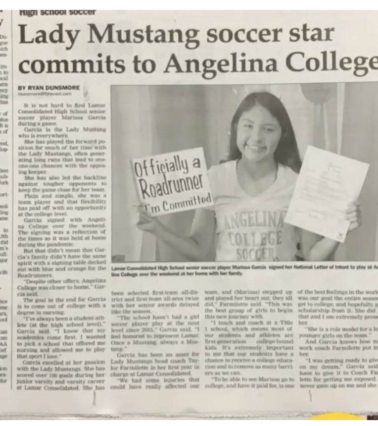 SandyCarranzaG's tweet photo. Super proud of my  girl!! Thank you Fort Bend Herald for the article https://t.co/ci3L5VS2kU