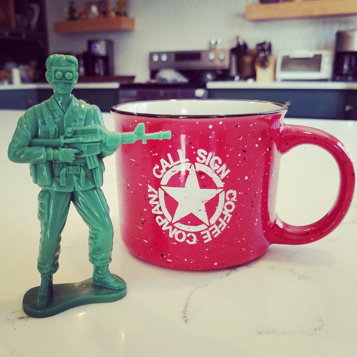CallSignCoffee's tweet photo. Morning patrol with the #essentials!
.
All Clear!
.
#coffee #coffeepods #callsigncoffeecompany #vetrepreneur #milspousepreneur #toysoldiers #coffeewithacause #coffeeislife #workfromhome #homeoffice #morningroutine https://t.co/HbhHd0VqVW