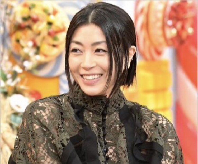 オースチン 宇多田ヒカルさん 渥美清さん 本木雅弘さん内田也哉子さん夫妻かな