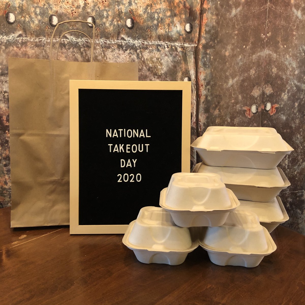 Did you know that today is National Takeout Day?? Join the celebration by giving us a call at 403-329-0123 for all your takeout needs! Today we are featuring our beef dip with fries for just $11! #SupportLocal #Lethbridge