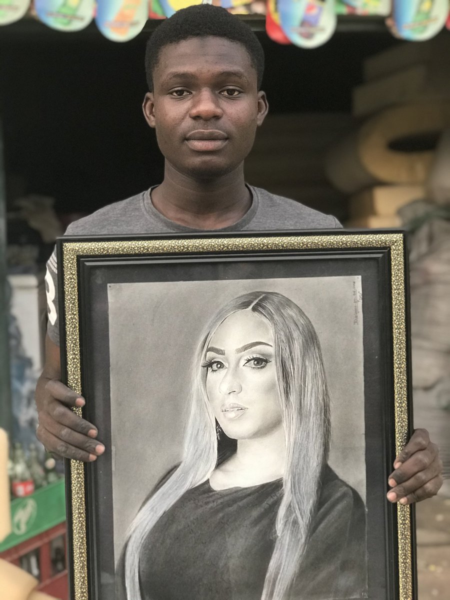 Khalieeeee_art's tweet photo. Hy twitter am khalieeeee am a physicist but thats not the point. Am also an artist and thats the point please retweet this let @julietibrahim see this. Thanks https://t.co/hmTgO6QoUr