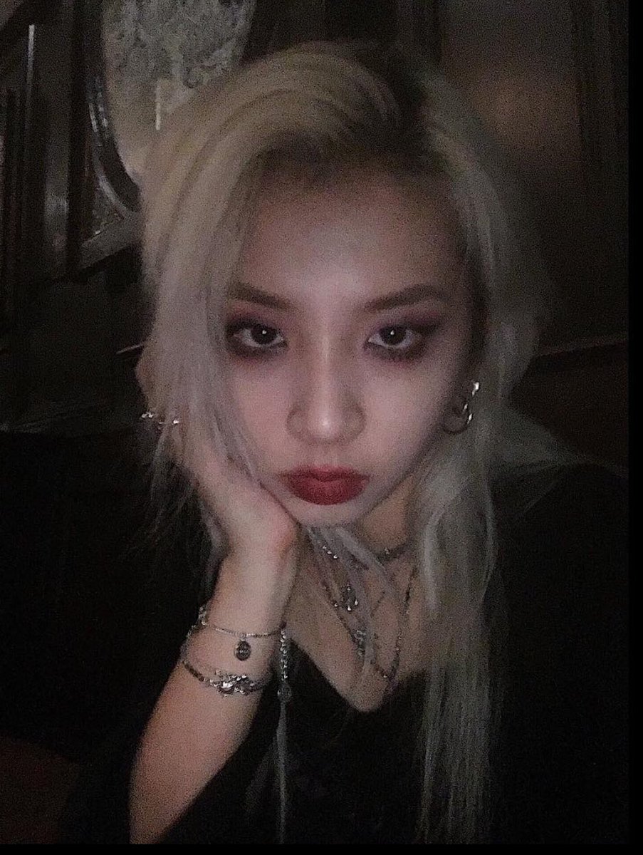 jiwoo.