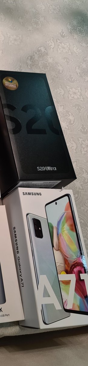 maisa's tweet photo. Acessórios e smartphones perfeitos! Obrigada @SamsungBrasil por me abastecerem pra fazer muito conteúdo legal pra galera! Posso dizer tb que já tô usando o S20 ultra e que ele é surreal de bom ♡ Orgulho de fazer parte do #TeamGalaxy https://t.co/kvED5Z8jK8