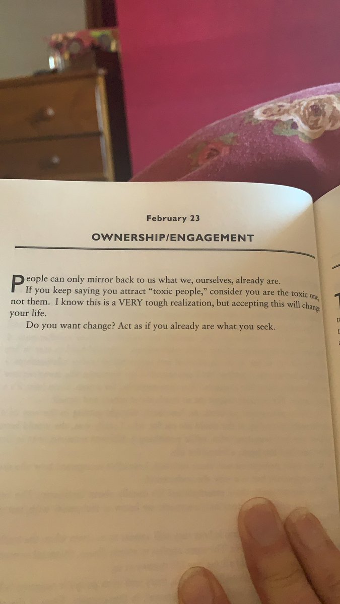 KBsArmy's tweet image. When you wake up and smell the fucking coffee 😭

#youaretheredflag

#nextlevelhuman