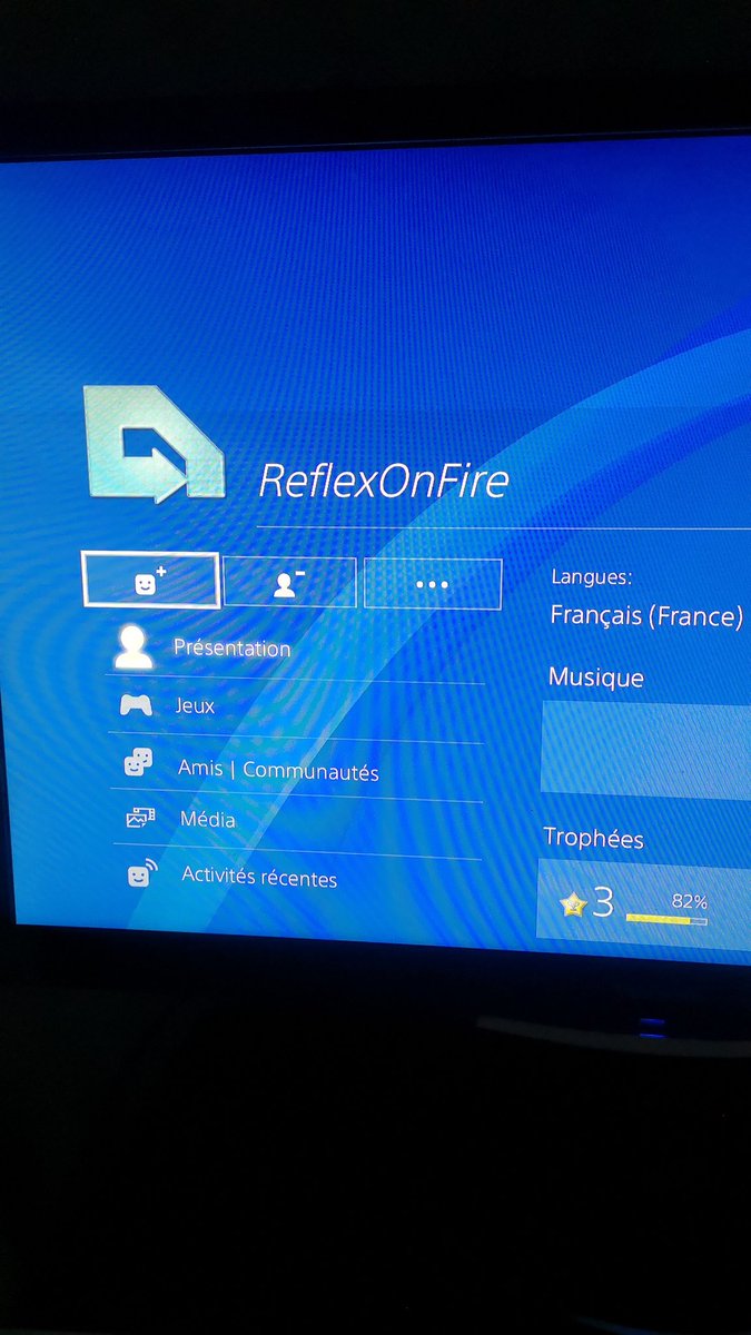fenixnooby's tweet photo. @ReeFleXGeo  c'est pas ton compte ça ? Psk il dis que c'est toi le mec avec tes palmarès.. https://t.co/il81iTIDIO