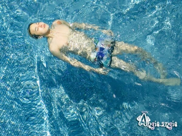 🏊