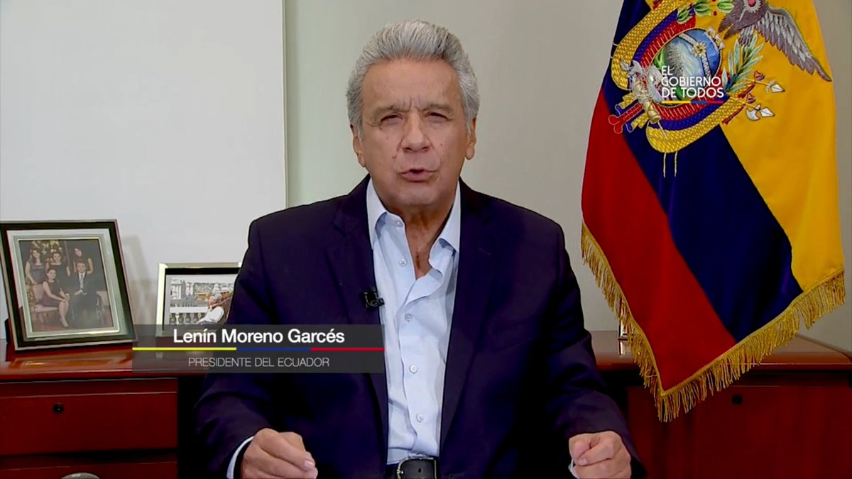 fabriciovelav's tweet photo. El presidente Lenín Moreno se presentó en cadena nacional para agradecer a su equipo de gobierno, asegurar que él es quien toma las decisiones, y explicar que su condición física y médica le impide recorrer el país, dada la amenaza del Covid-19.
No hizo anuncio alguno! https://t.co/PeCgesC3rB