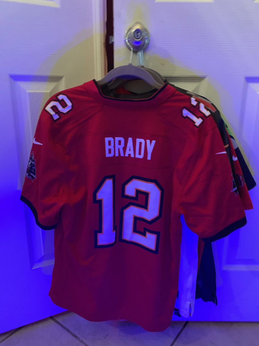 T_Wills_86's tweet photo. Imagine not owning one of these. Couldnt be me #TompaBay #TBxTB @Buccaneers @TomBrady https://t.co/W6IdNIYPvx