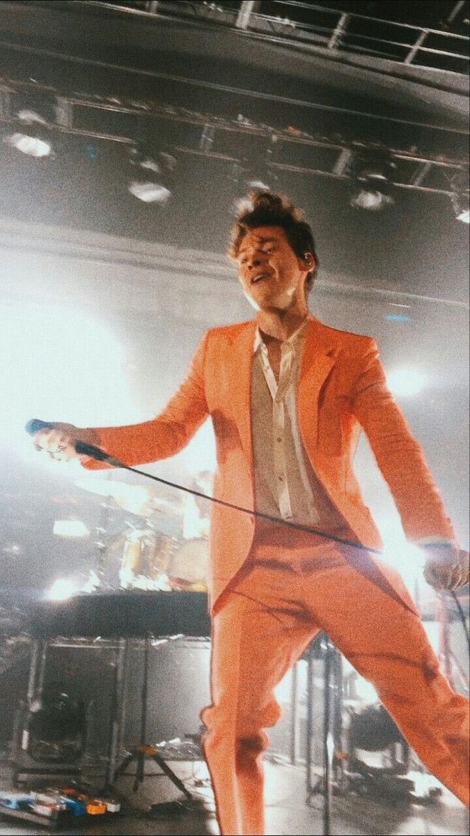 harry styles as monica geller- a thread!