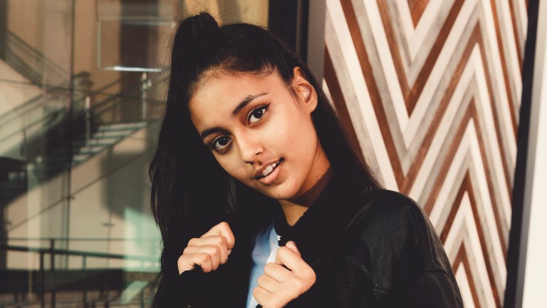 Shivani Paliwal (शिवानी पालीवाल)She's a Lead Dancer and also Rapper to the Global Pop Group called Now United(NU)She was born on 13th of March, 2002. Her zodiac sign is Pisces and Indian is her nationality.  #GetToKnowShivani1/n