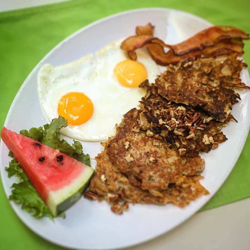 CocosKitchen1's tweet photo. 𝗔𝗽𝗽𝗹𝗲 𝗽𝗮𝗻𝗰𝗮𝗸𝗲𝘀 🍏🥞  / 𝗛𝗼𝘁 𝗰𝗮𝗸𝗲𝘀 𝗱𝗲 𝗺𝗮𝗻𝘇𝗮𝗻𝗮 🍏🥞

#CocosKitchen #PuertoVallarta #Breakfast #Desayuno #ZonaRomántica https://t.co/N3mekGHeLA