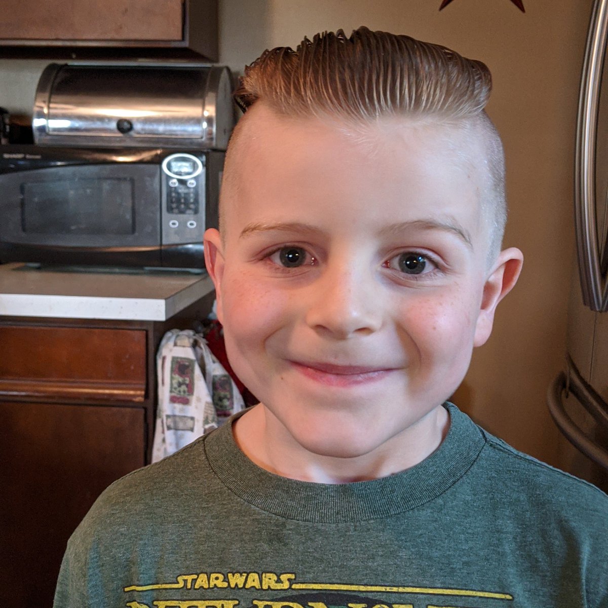 KrazieUnkie's tweet photo. He asked for it, and daddy did it for him.
My kids have so much more hair than me, and yes, I'm jealous.
#DadCuts https://t.co/9rNcCjgX2L