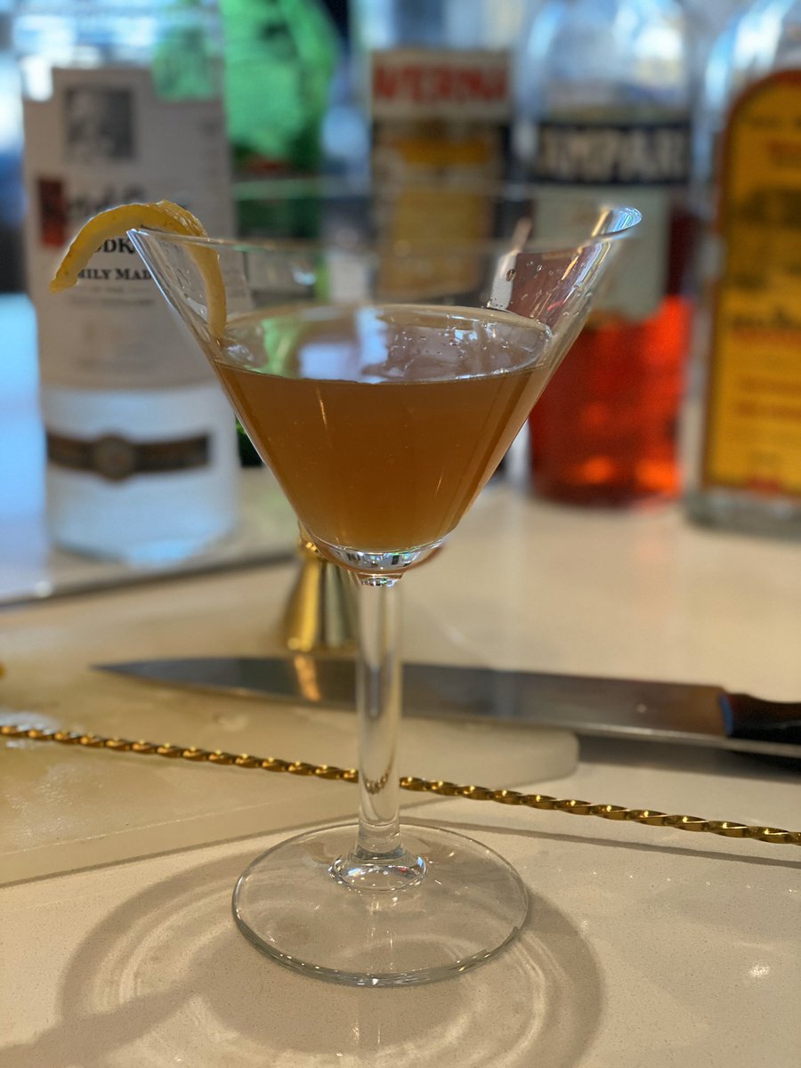 Sipping a Dry Green Manhattan 🌳🍸 #WFH #HappyHour #infusedwithlove What are y’all drinking??