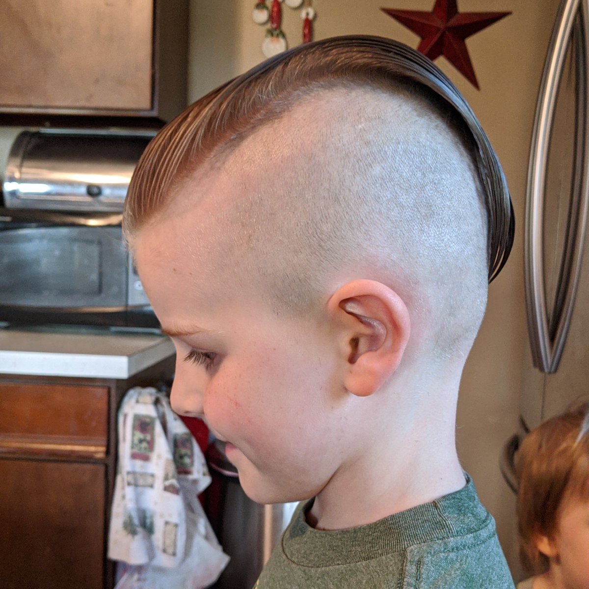 KrazieUnkie's tweet photo. He asked for it, and daddy did it for him.
My kids have so much more hair than me, and yes, I'm jealous.
#DadCuts https://t.co/9rNcCjgX2L