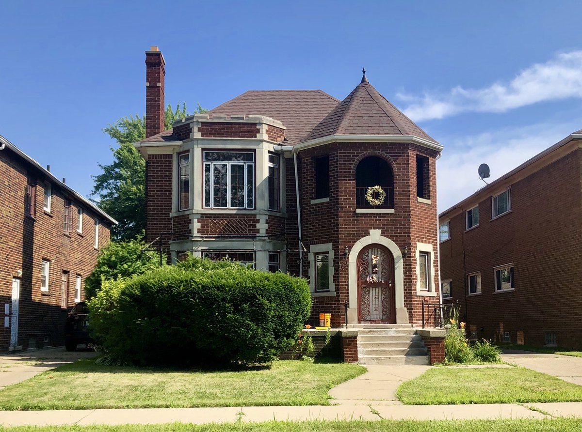 Houses Russell WoodsNorthwest Detroit